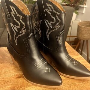 Soda Women Cowboy Western Stitched Ankle Boots Pointy Toe Booties BLAZING black